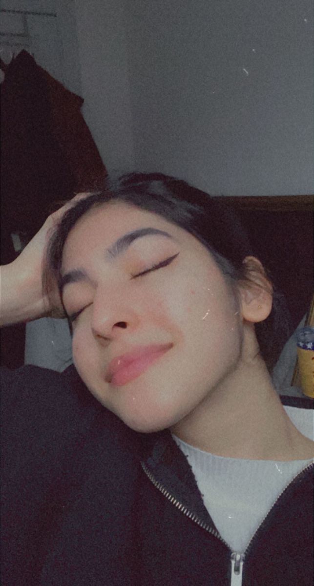 <em><strong>Elena R.</strong></em>