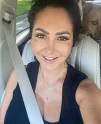 <em><strong>Laura G.</strong></em>